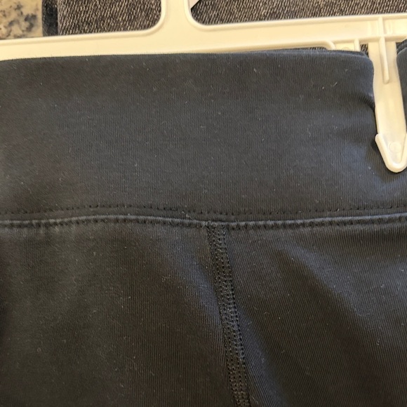 Nike Kids Black Leggings with White Logo Size Medium - Picture 5 of 7